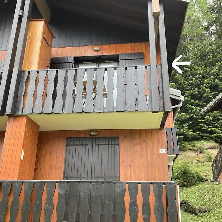Appartement Dans Chalet Typiquement Savoyard Au Pied Des Pistes لانورما المظهر الخارجي الصورة
